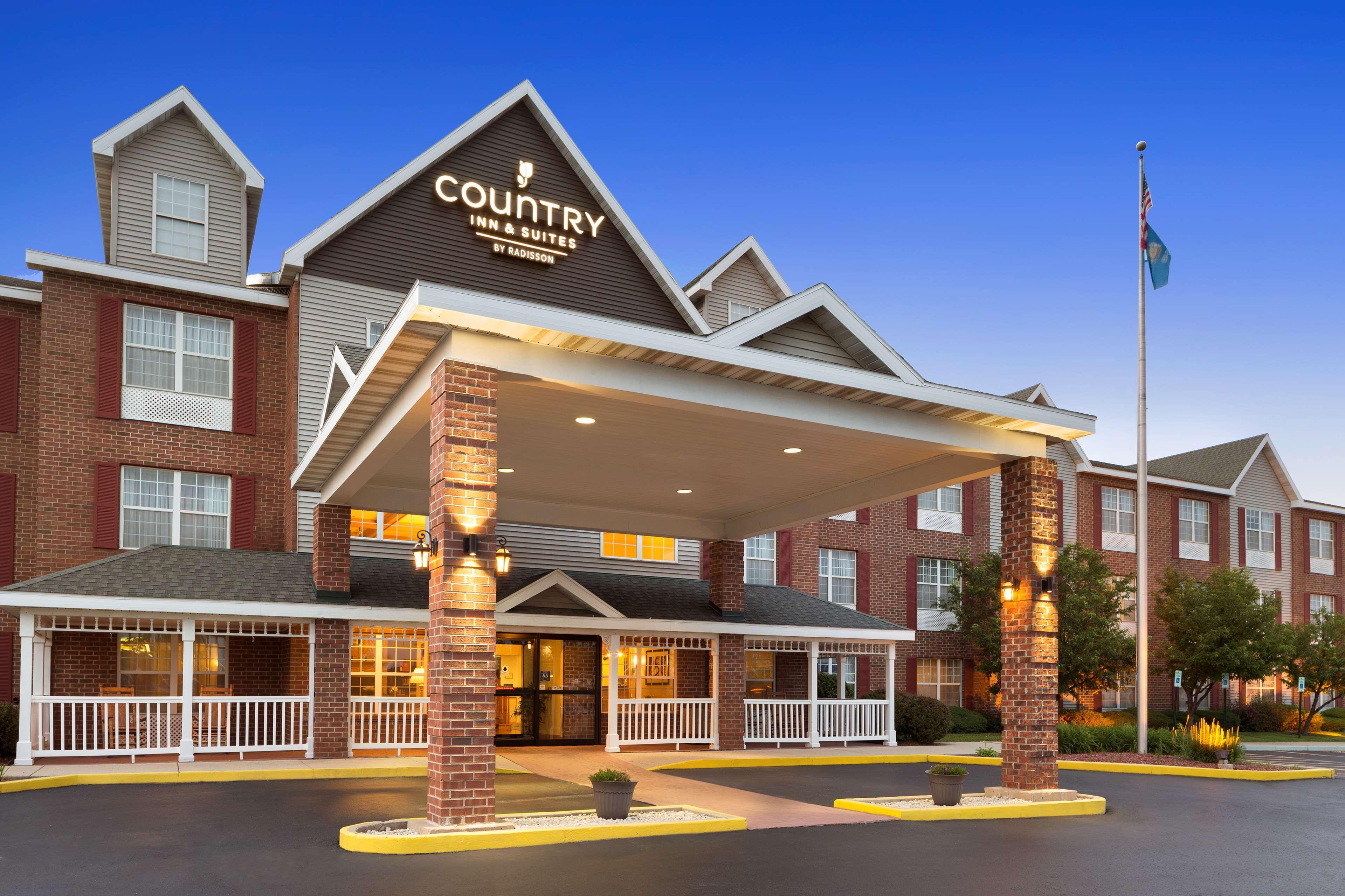 Country Inn & Suites By Radisson Kenosha - Pleasant Prairie Buitenkant foto