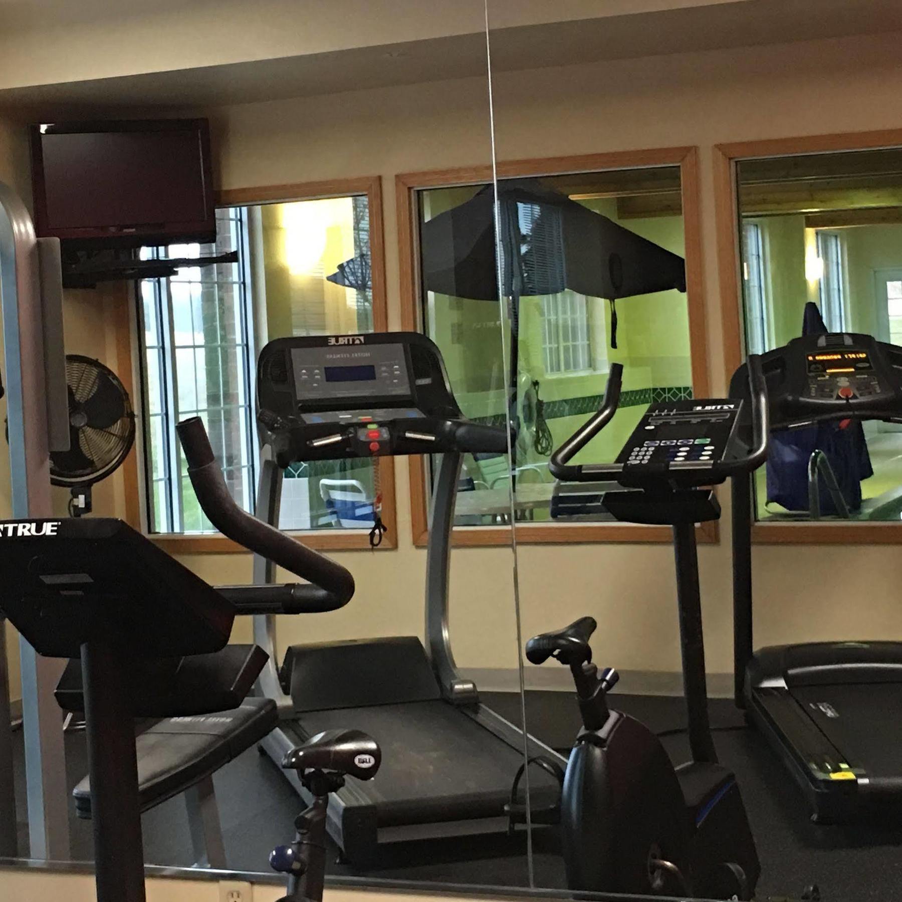 Country Inn & Suites By Radisson Kenosha - Pleasant Prairie Buitenkant foto