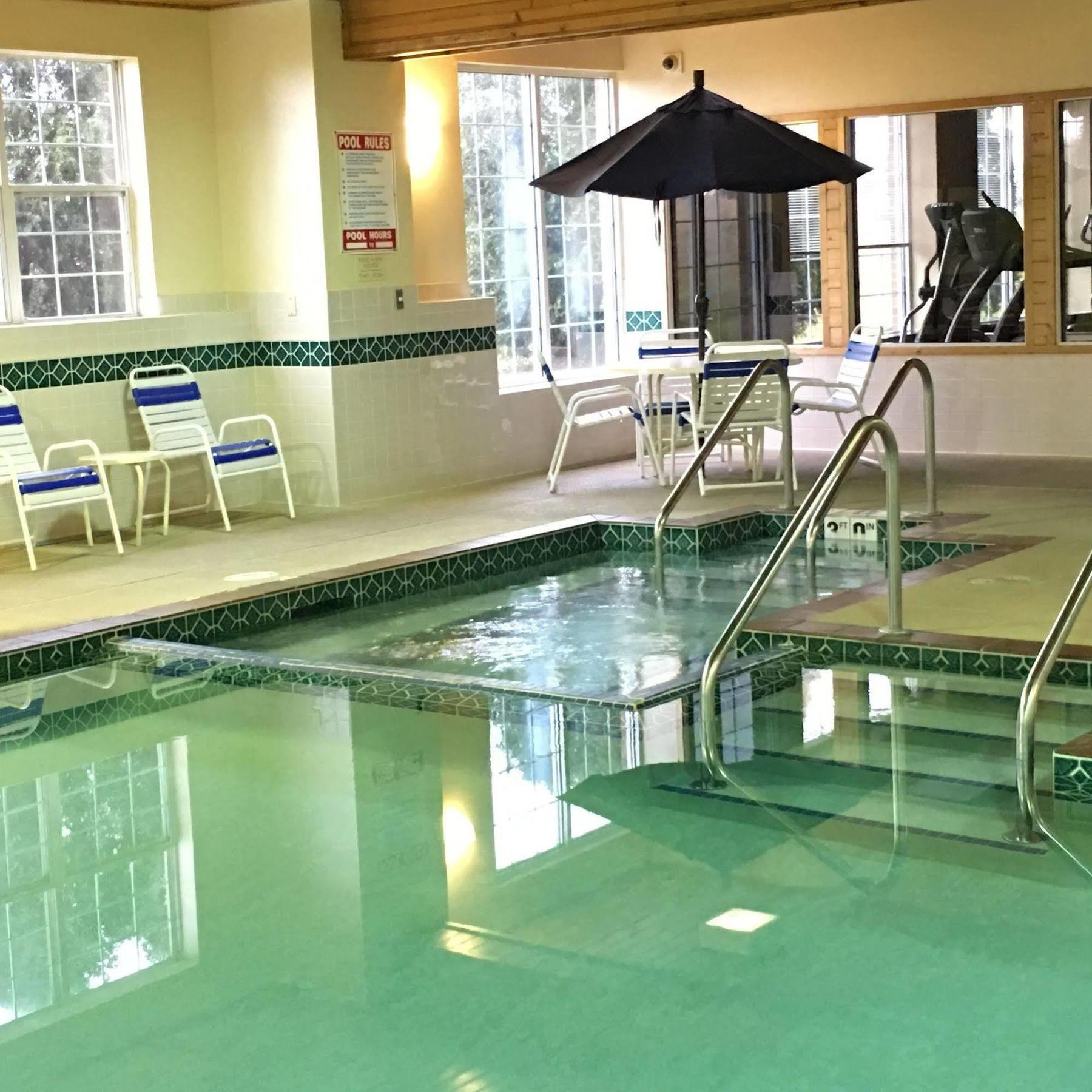 Country Inn & Suites By Radisson Kenosha - Pleasant Prairie Buitenkant foto