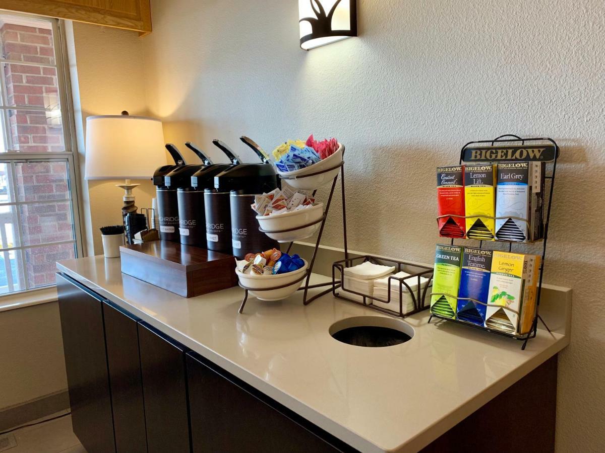Country Inn & Suites By Radisson Kenosha - Pleasant Prairie Buitenkant foto